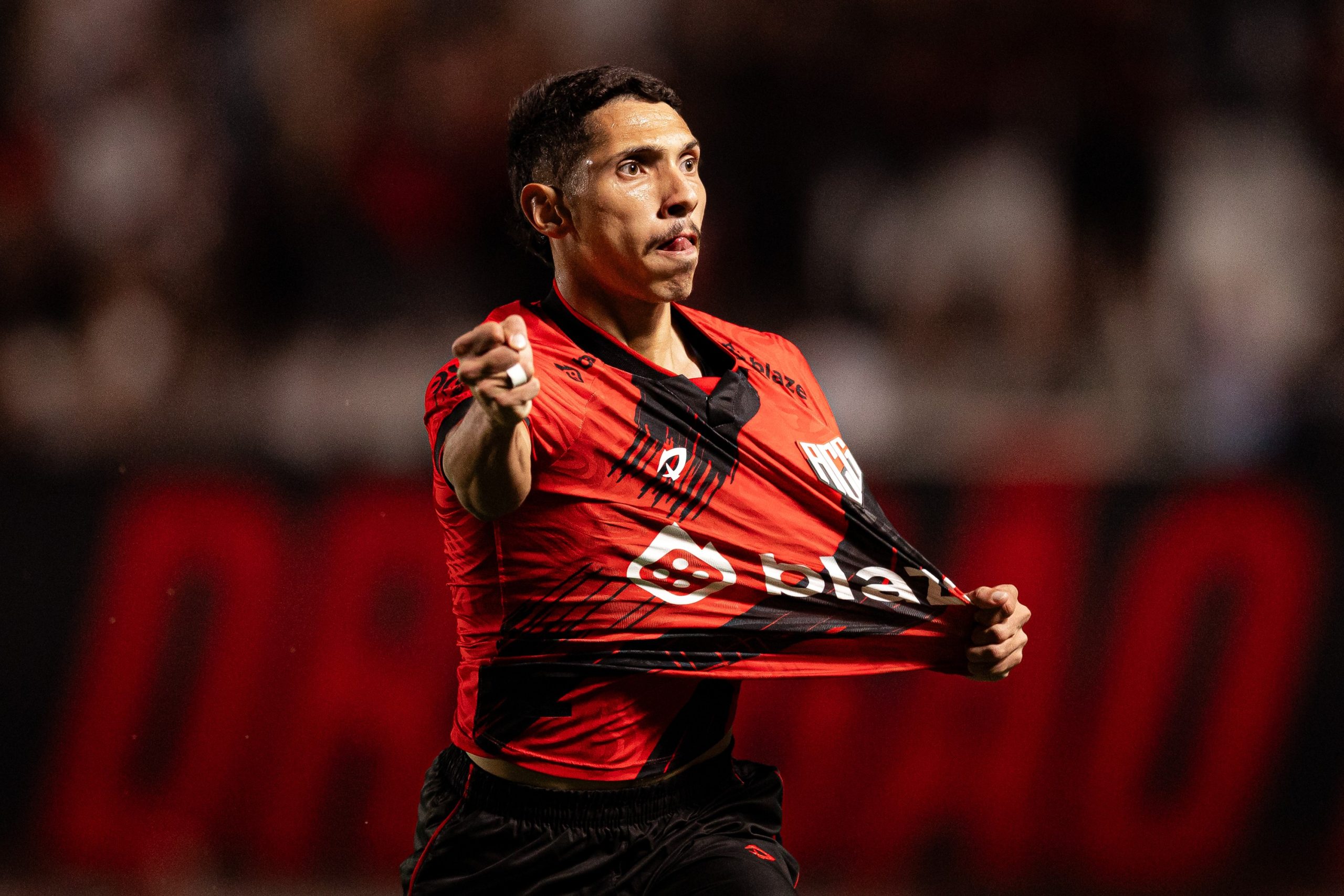 Atlético-GO foca em retorno ao G-6 na reta final rumo ao acesso