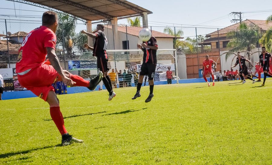 Vila Nova vence Náutico e assume liderança da Série B