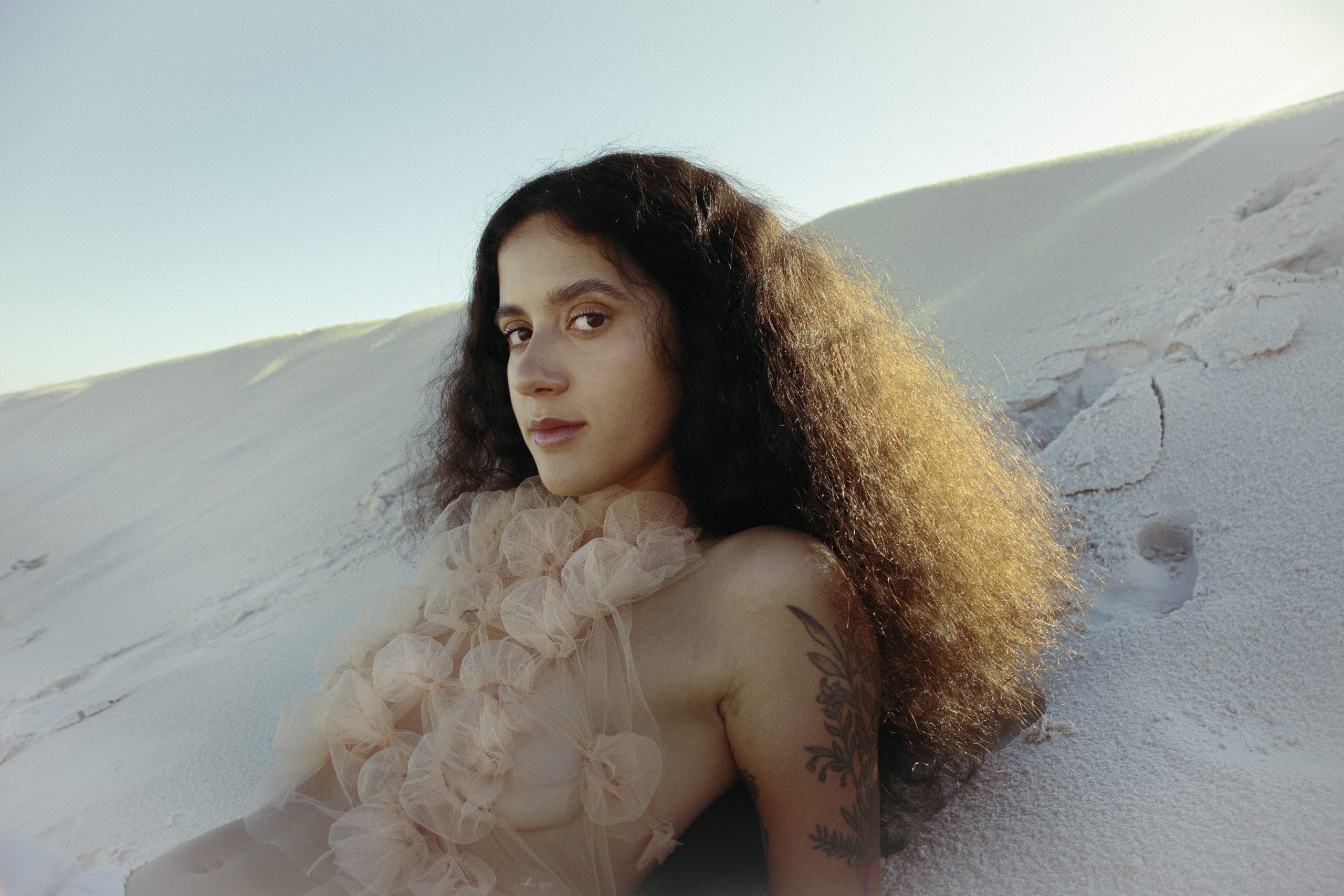 Conheça a cantora e compositora Tori, que conquista o Rio com seu arrocha