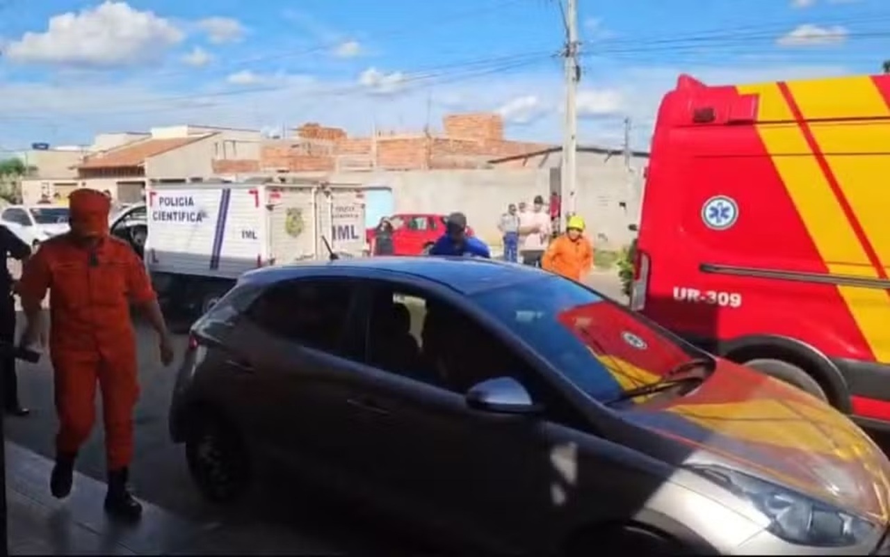 Menino de 2 anos morre após ser deixado dentro do carro em Senador Canedo