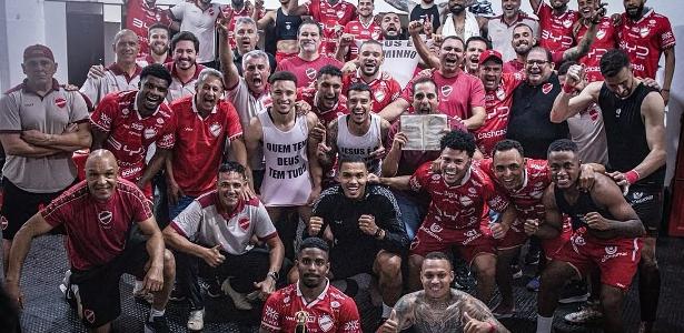 Vila Nova embala e tem mais de 67% de chances de subir para a Série A