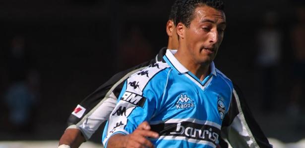Morre Emerson Leal, ex-jogador do Grêmio que infartou em jogo amador
