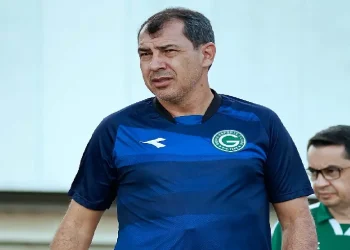 Fábio Carille, ex-Goiás, deve retornar ao comando do Corinthians