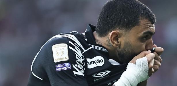 Santos vira sobre Fluminense e se aproxima da Libertadores