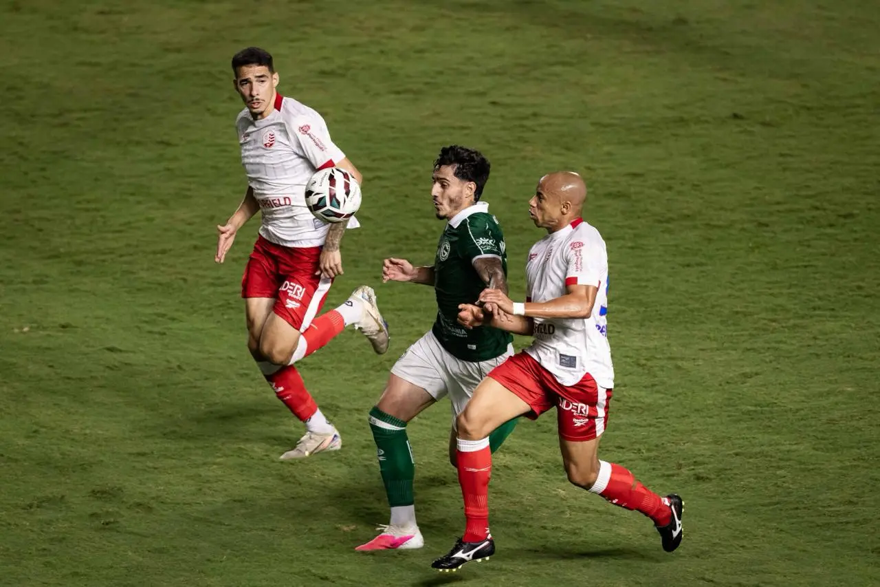 Goiás fica no zero com o Náutico na etapa inicial