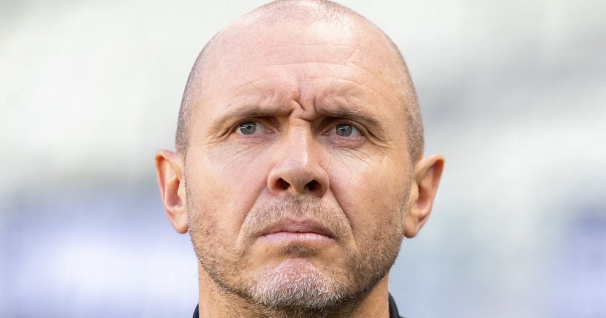 Campeão pelo Coritiba, Mozart aposta em tradição para levar clube aos playoffs da Série B