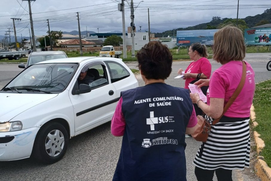 Equipe de Saúde da Família da Vila Nova promove ação de conscientização sobre o Outubro Rosa