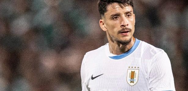 Uruguai divulga pré-lista com trios de Flamengo e Palmeiras; veja