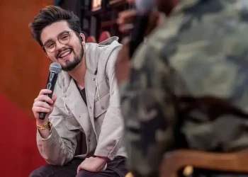 VÍDEO: Luan Santana faz o “L” em show, mas equipe do sertanejo nega apoio a Lula