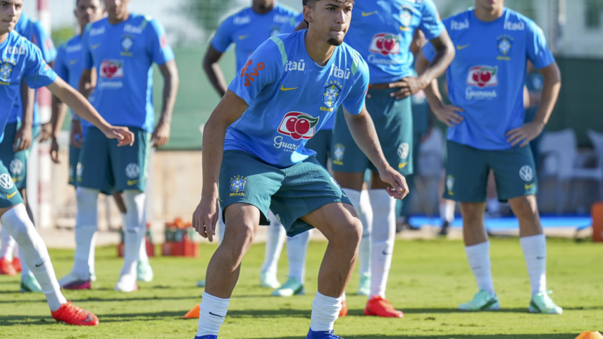 Na mira do Vasco, Lucas Rodrigues é convocado e pode desfalcar o Goiás na Série B
