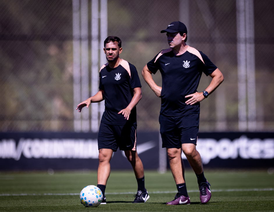 Corinthians encaminha acerto de rescisão com Fernando Diniz e fica mais perto de registrar Seedorf – Meu Timão
