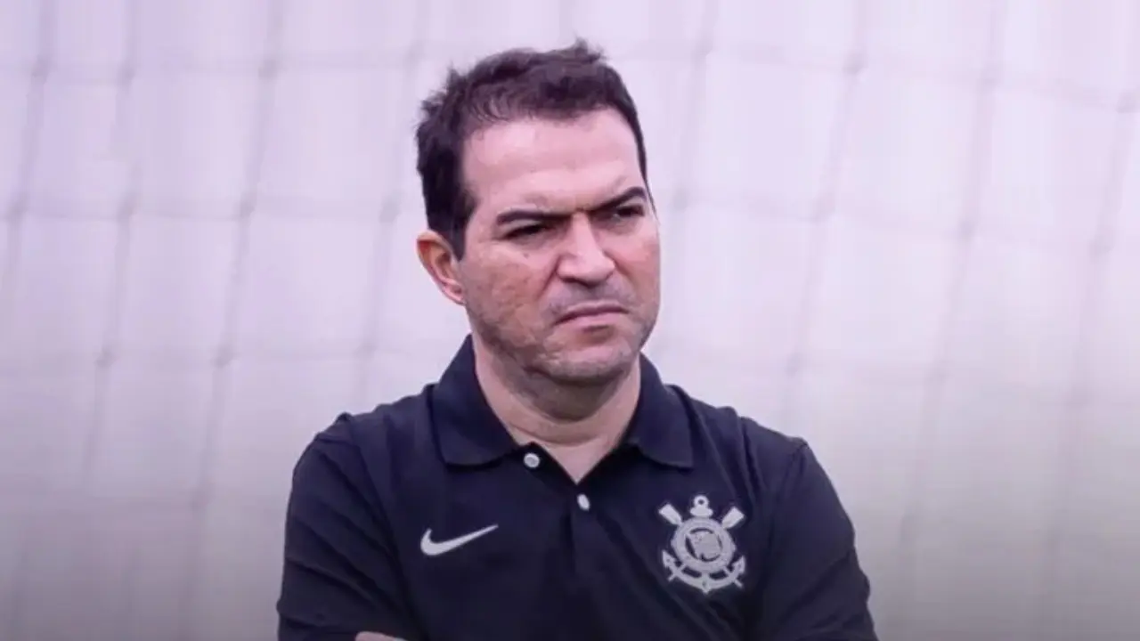 Marcelo Paz é demitido do Corinthians após resultados negativos