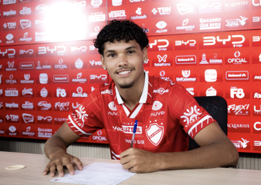 Paraibano revelado pelo VF4 assina contrato profissional com o Vila Nova até 2029 – Esportes – Notícia