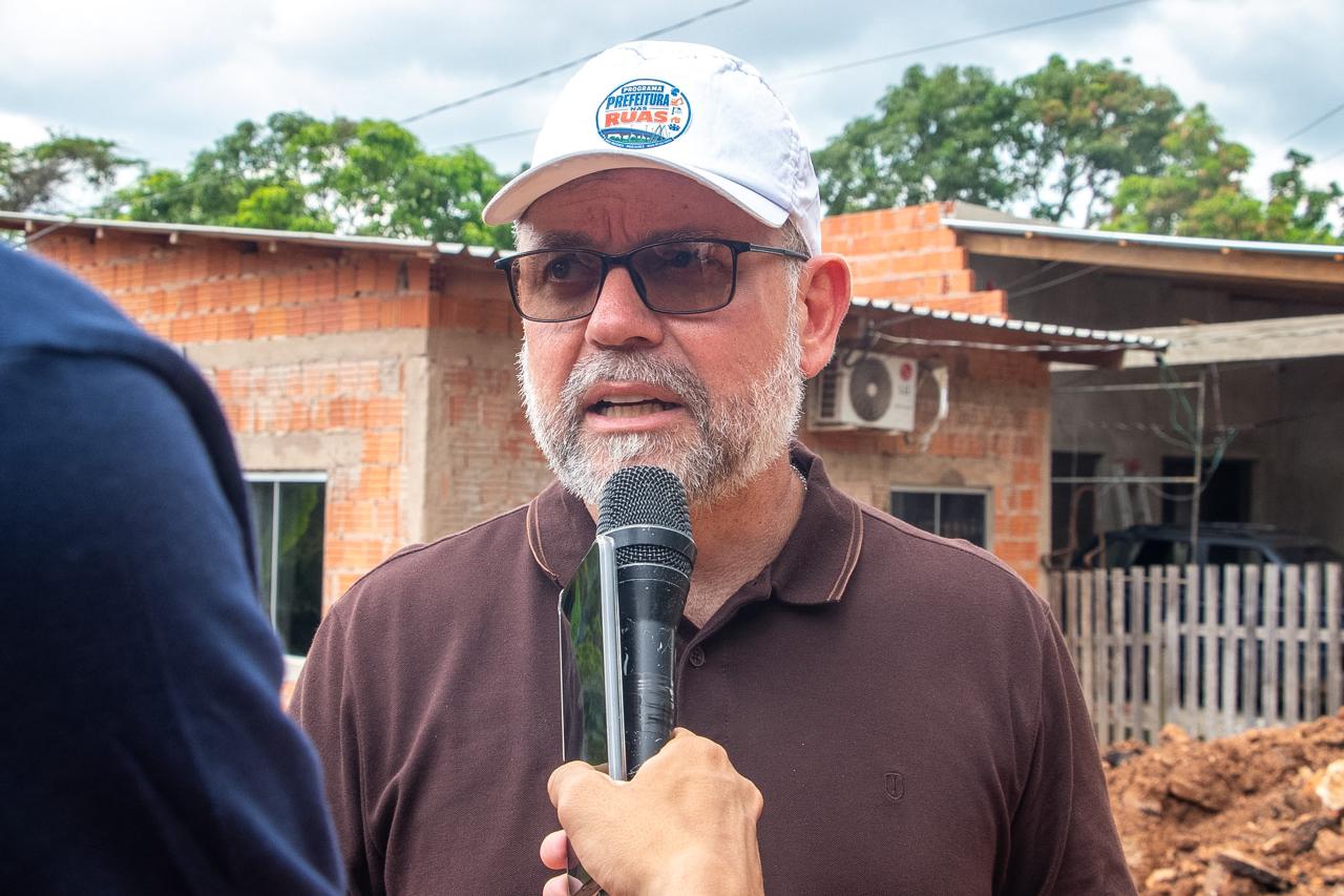Prefeitura de Rio Branco avança com obras de drenagem e pavimentação na Rua Manoelito, no Vila Nova