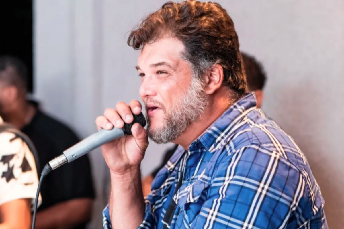 Morre cantor sertanejo aos 38 anos após infarto