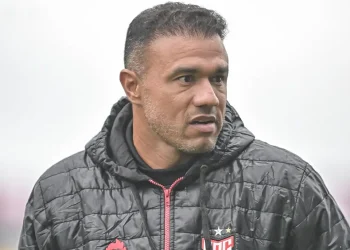 Atlético-GO cresce na Série B, e Roger Silva destaca confiança da diretoria