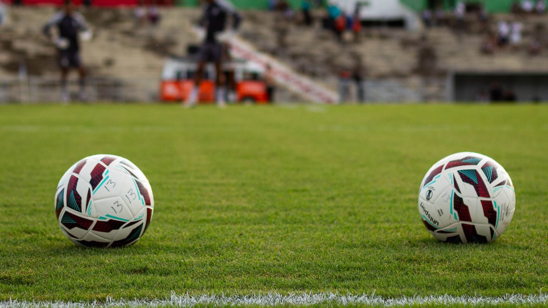 Time surpreende na Série B, assume a liderança e fica perto de chegar à elite do futebol brasileiro pela primeira vez na história