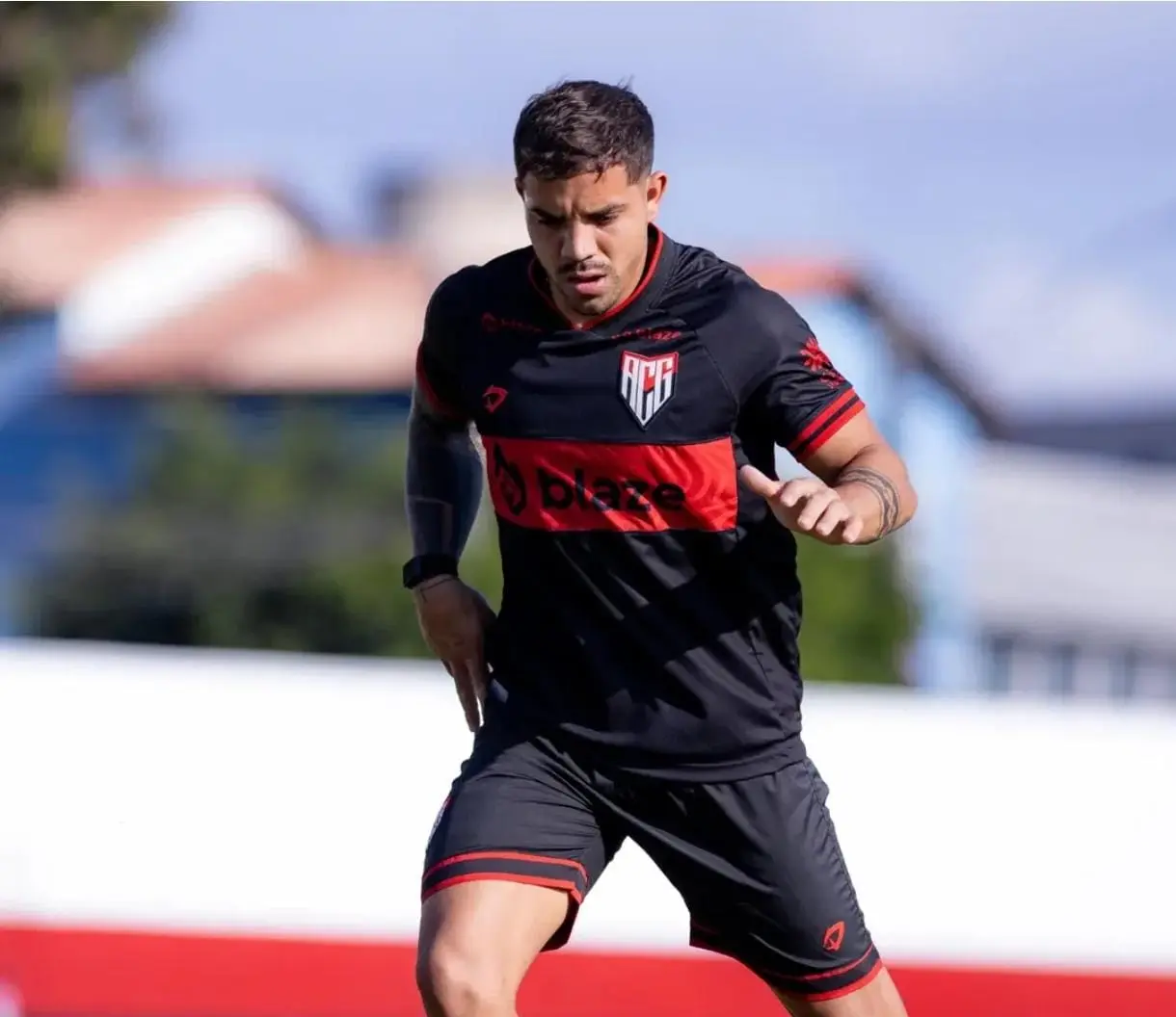 Terans passará por cirurgia e Atlético-GO avaliará contratação após recuperação