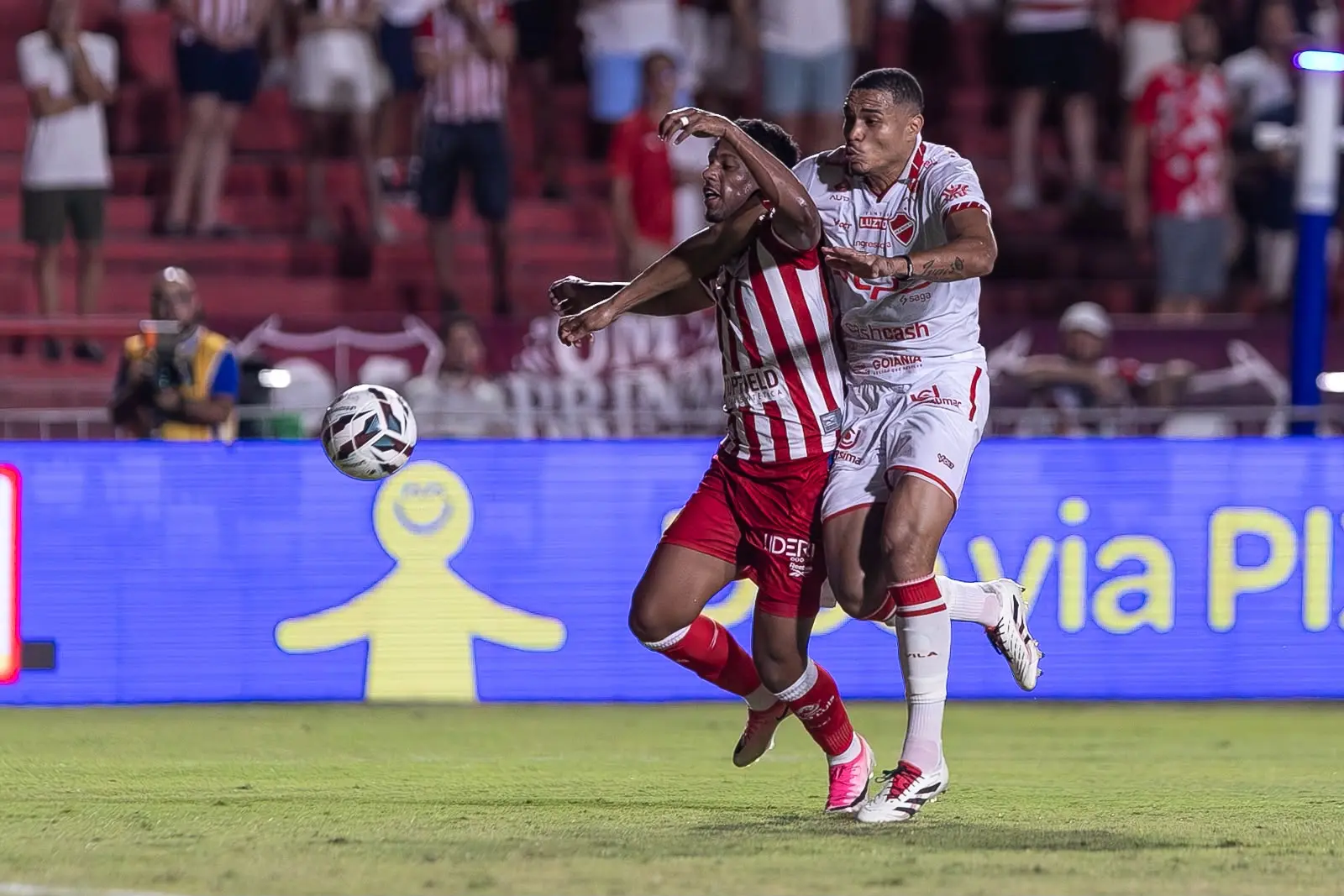 De volta ao topo! Vila Nova vence Náutico nos Aflitos e reassume liderança da Série B