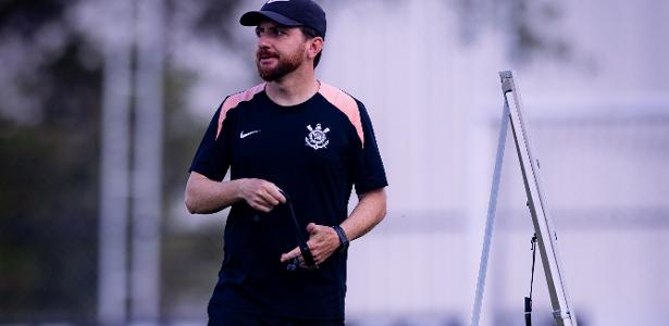Clássico vira ‘vestibular’ para interino bem avaliado no Corinthians